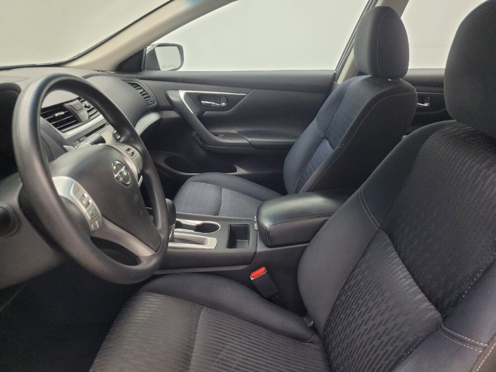 2017 Nissan Altima in Indianapolis, IN 46219 - 18051577 17