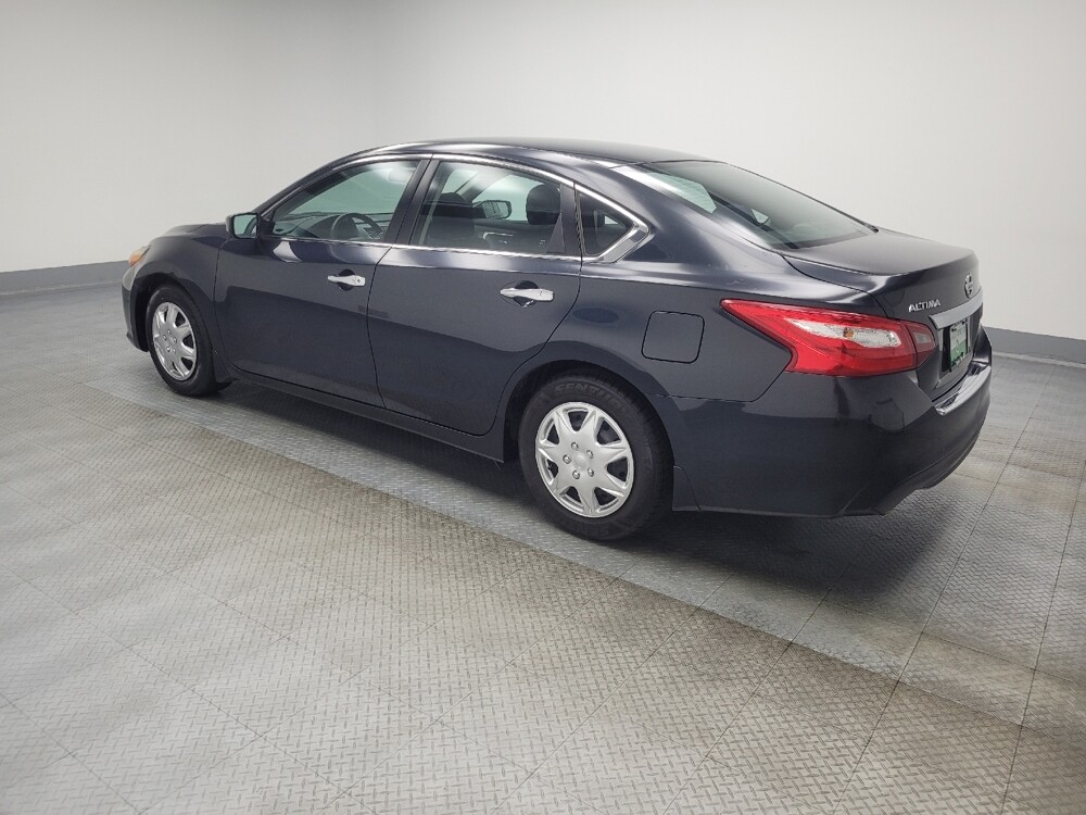 2017 Nissan Altima in Indianapolis, IN 46219 - 18051577 3