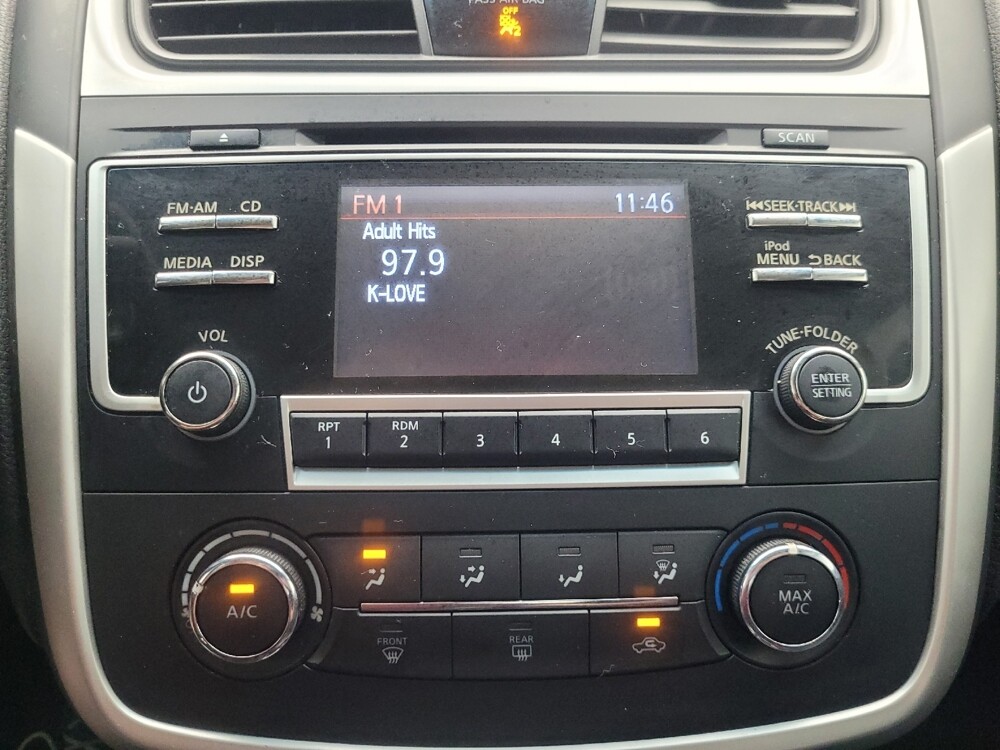 2017 Nissan Altima in Indianapolis, IN 46219 - 18051577 25