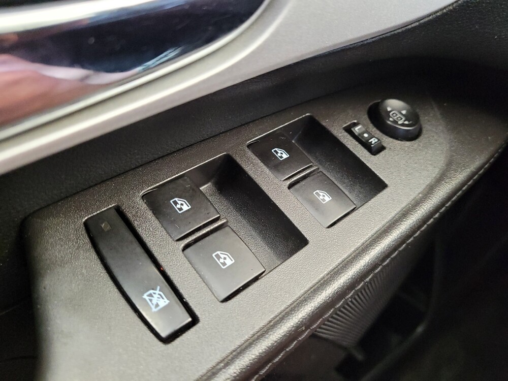 2016 Chevrolet Equinox in Cincinnati, OH 45255 - 18051601 27