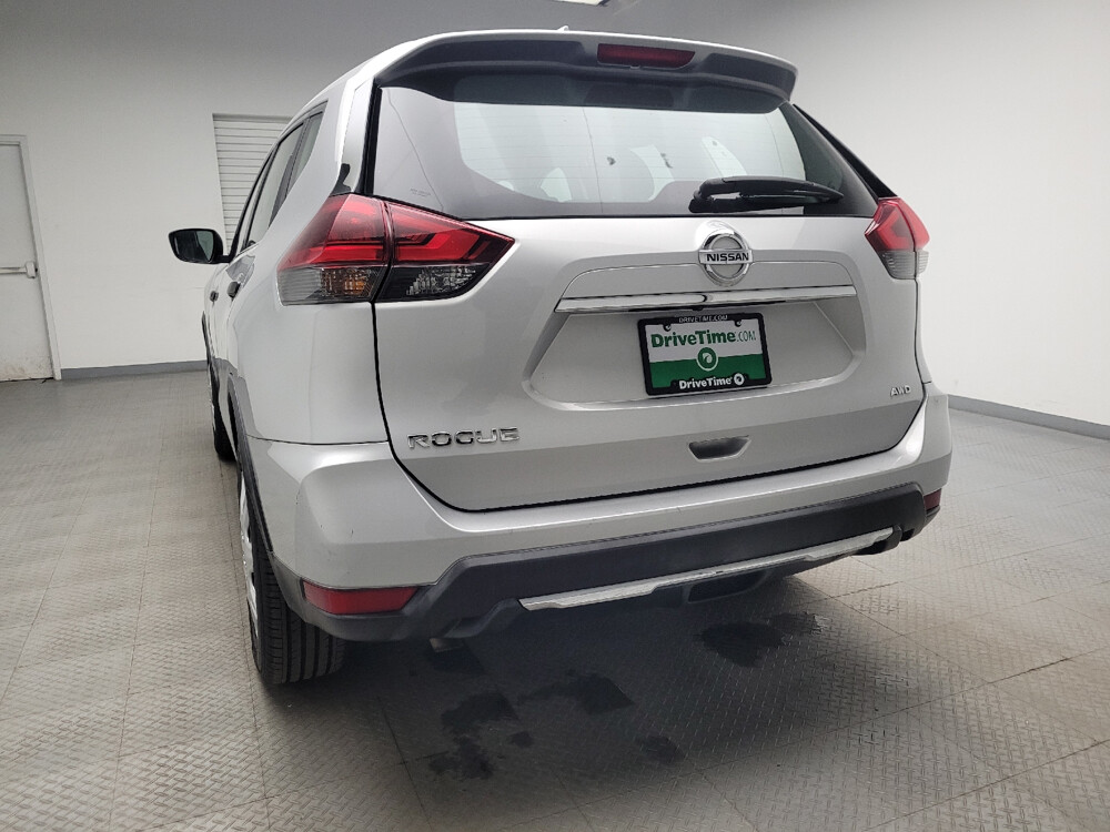 2018 Nissan Rogue in Taylor, MI 48180 - 18051675 6