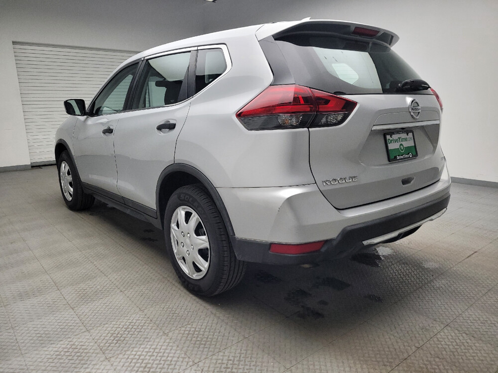 2018 Nissan Rogue in Taylor, MI 48180 - 18051675 5