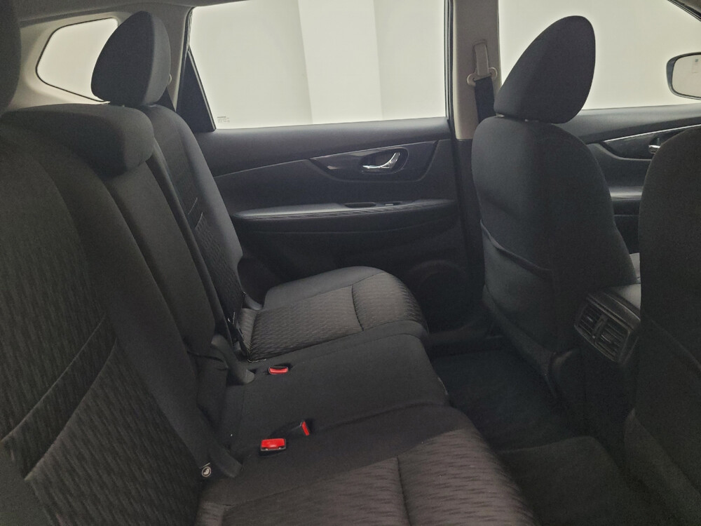 2018 Nissan Rogue in Taylor, MI 48180 - 18051675 19