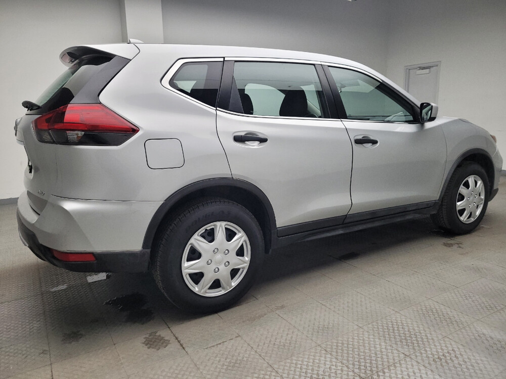 2018 Nissan Rogue in Taylor, MI 48180 - 18051675 10