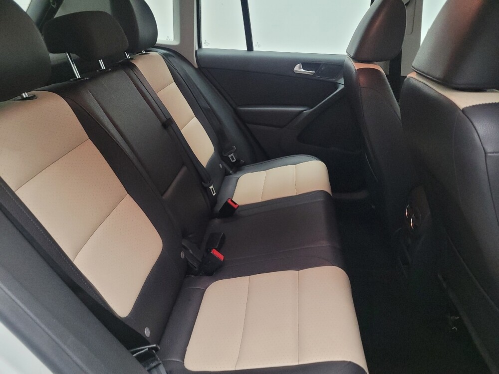 2016 Volkswagen Tiguan in Fresno, CA 93726 - 18051717 19