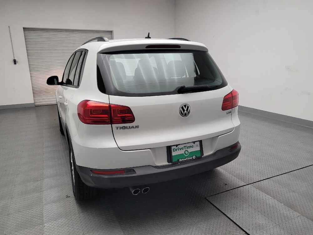 2016 Volkswagen Tiguan in Fresno, CA 93726 - 18051717 6