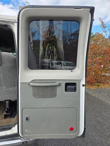 2012 Ford E-350 and Econoline 350 in Blauvelt, NY 10913 - 18051756 30
