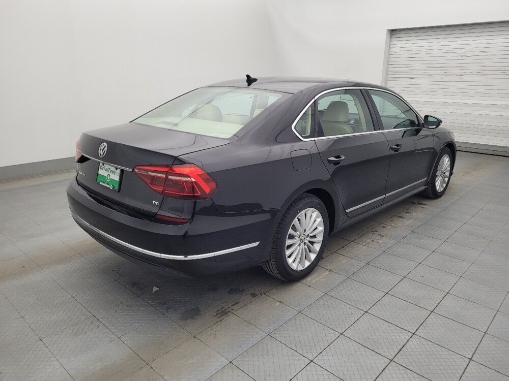 2017 Volkswagen Passat in Fort Myers, FL 33907 - 18051814 9