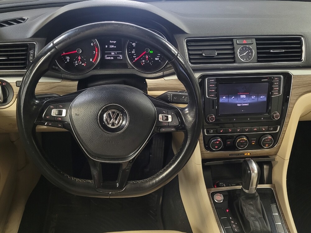 2017 Volkswagen Passat in Fort Myers, FL 33907 - 18051814 22