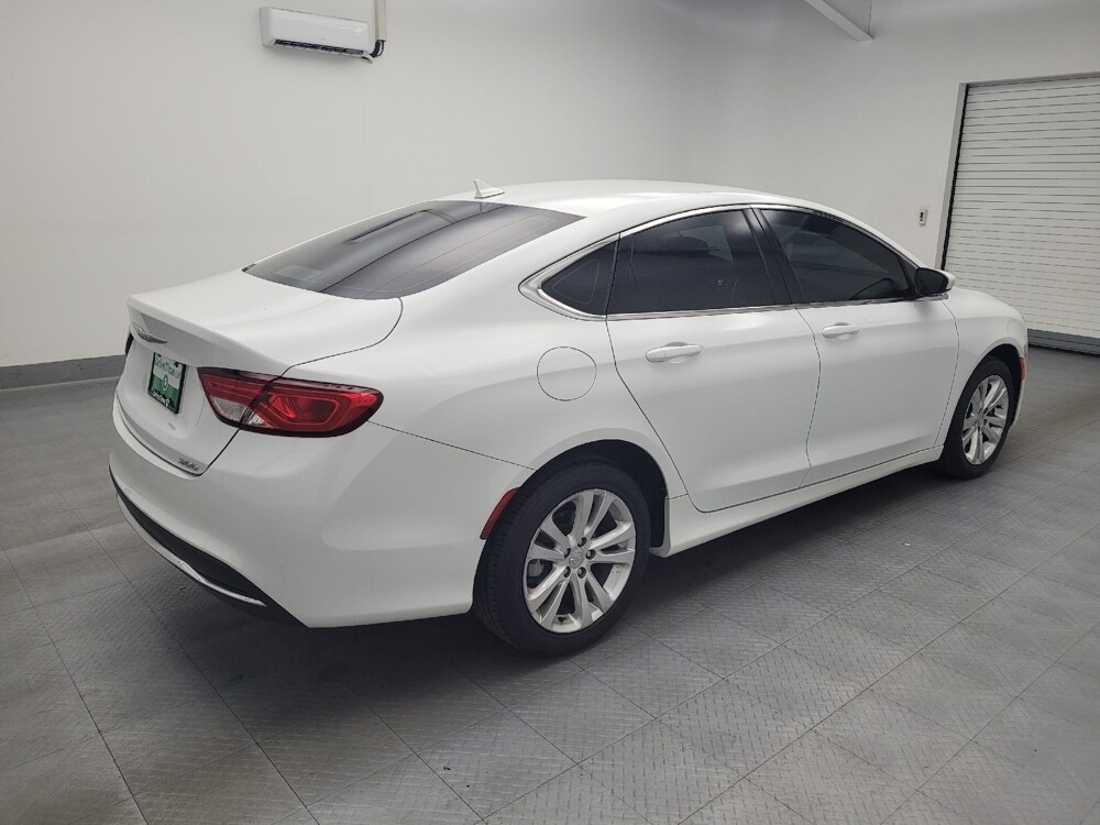 2016 Chrysler 200 in Fairfield, OH 45014 - 18051914 10