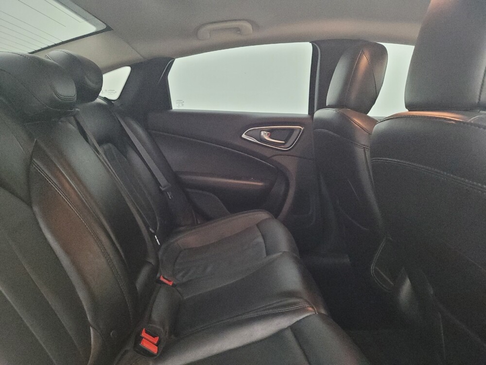 2016 Chrysler 200 in Fairfield, OH 45014 - 18051914 19