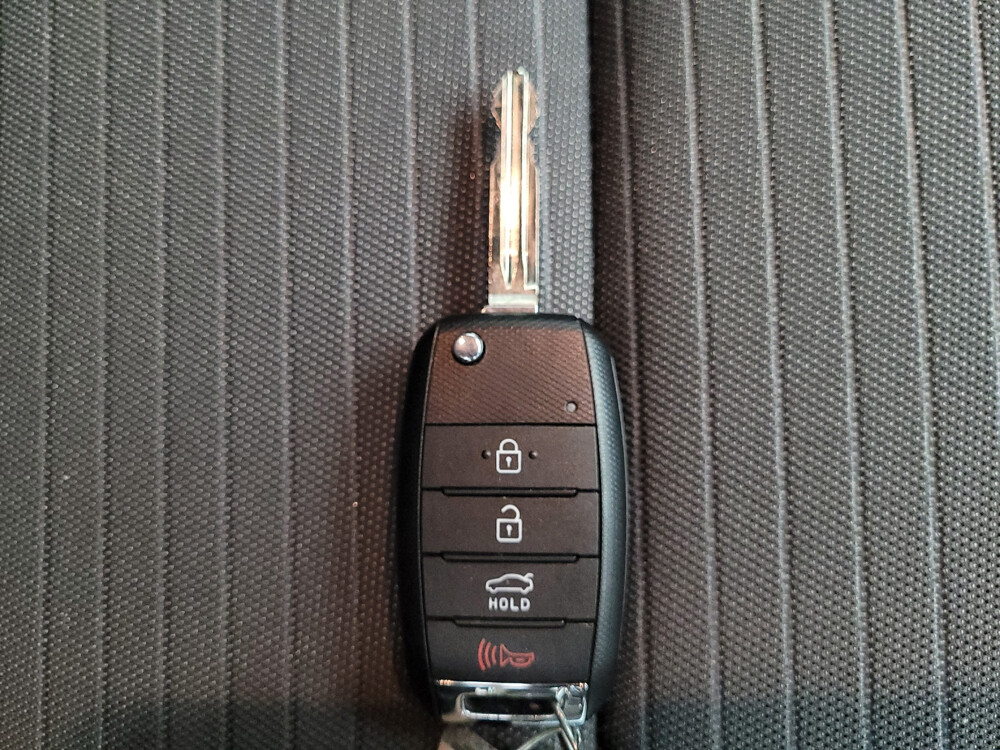 2016 Kia Forte in Midlothian, IL 60445 - 18051935 32