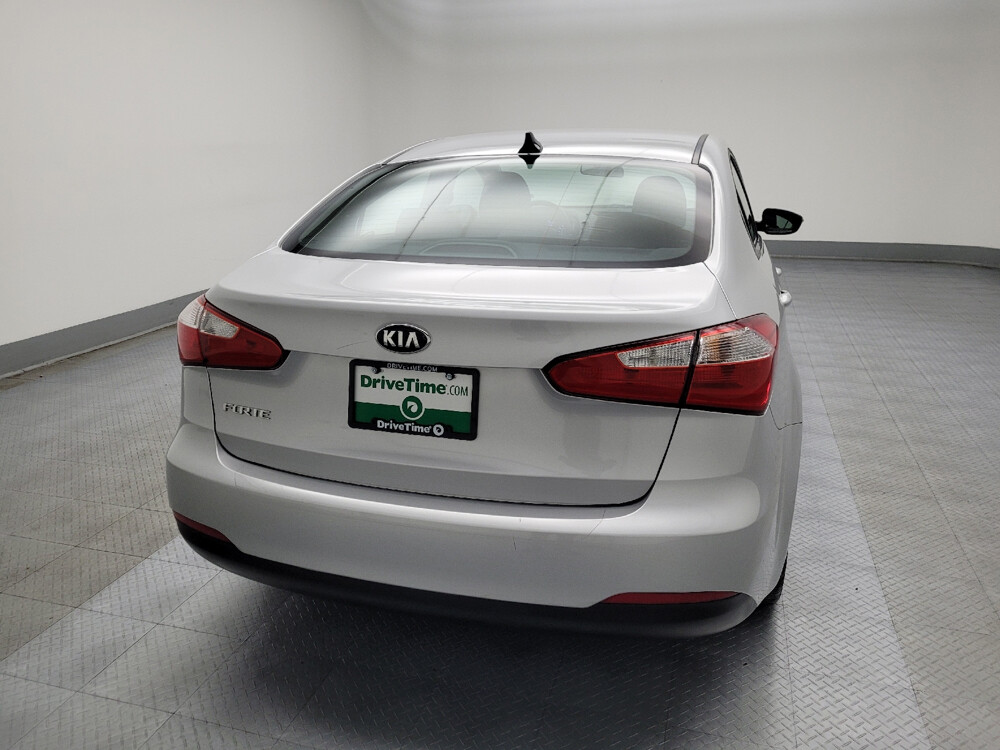 2016 Kia Forte in Midlothian, IL 60445 - 18051935 7