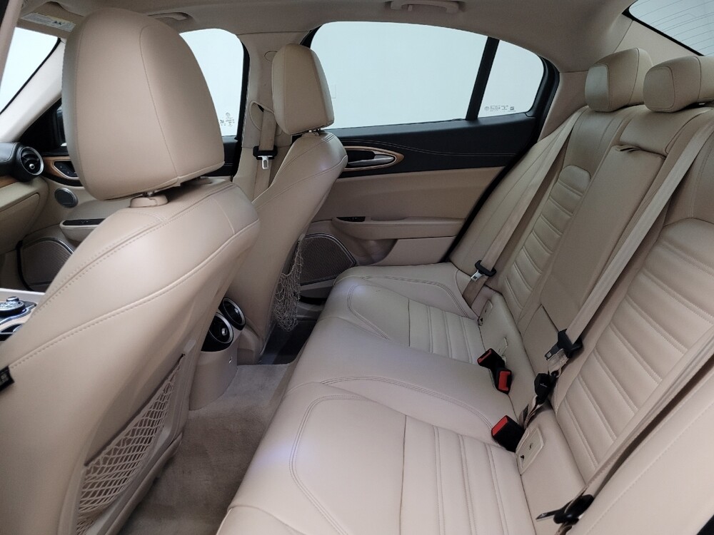2019 Alfa Romeo Giulia in Midlothian, IL 60445 - 18051937 18