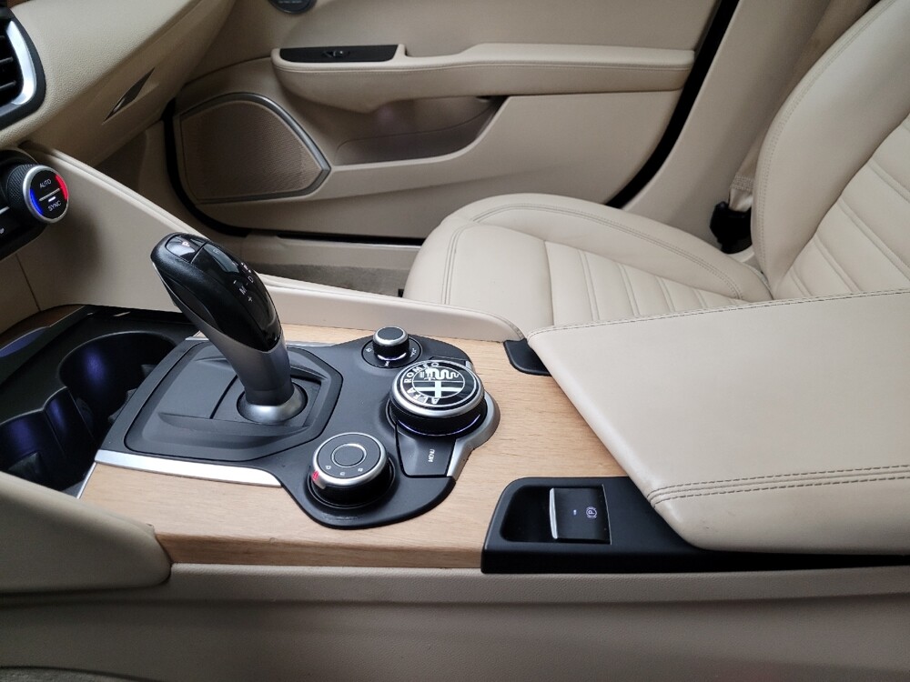 2019 Alfa Romeo Giulia in Midlothian, IL 60445 - 18051937 26