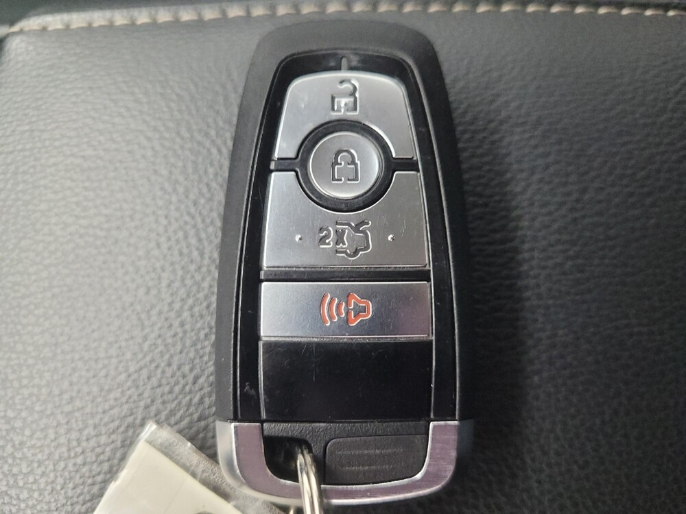 2018 Ford Fusion in Mishawaka, IN 46545 - 18051946 32