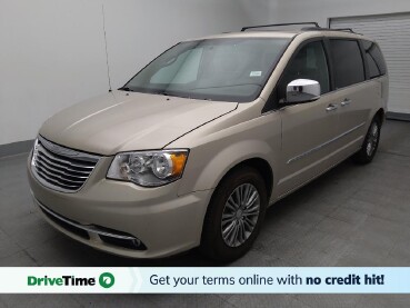 2014 Chrysler Town & Country in St. Louis, MO 63125