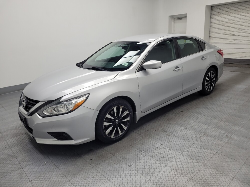 2017 Nissan Altima in Glendale, AZ 85301 - 18052218 2