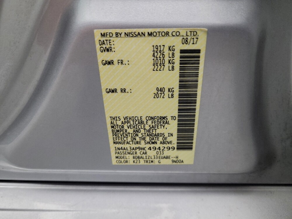 2017 Nissan Altima in Glendale, AZ 85301 - 18052218 33