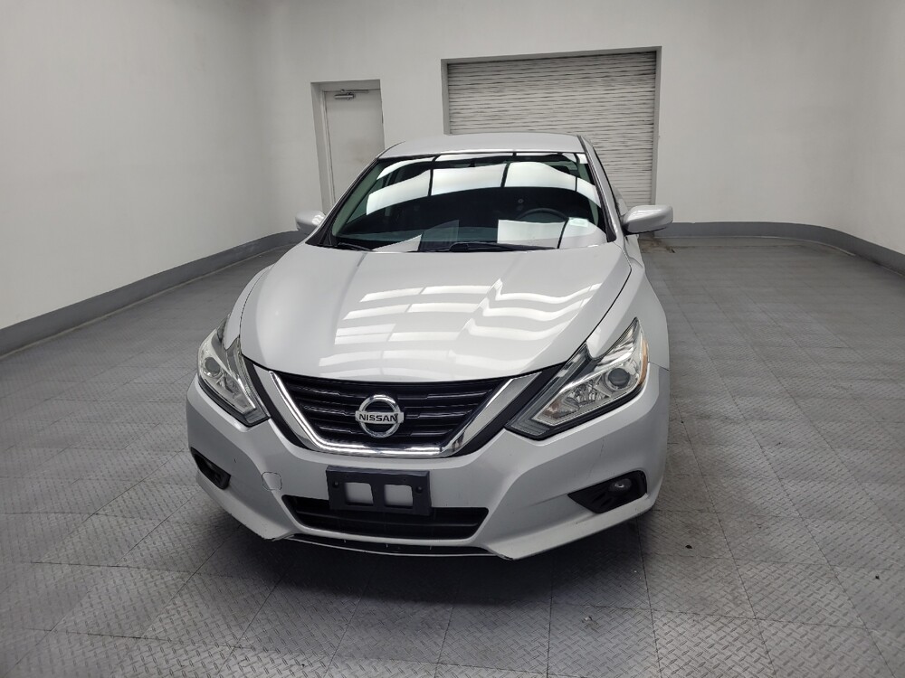 2017 Nissan Altima in Glendale, AZ 85301 - 18052218 15