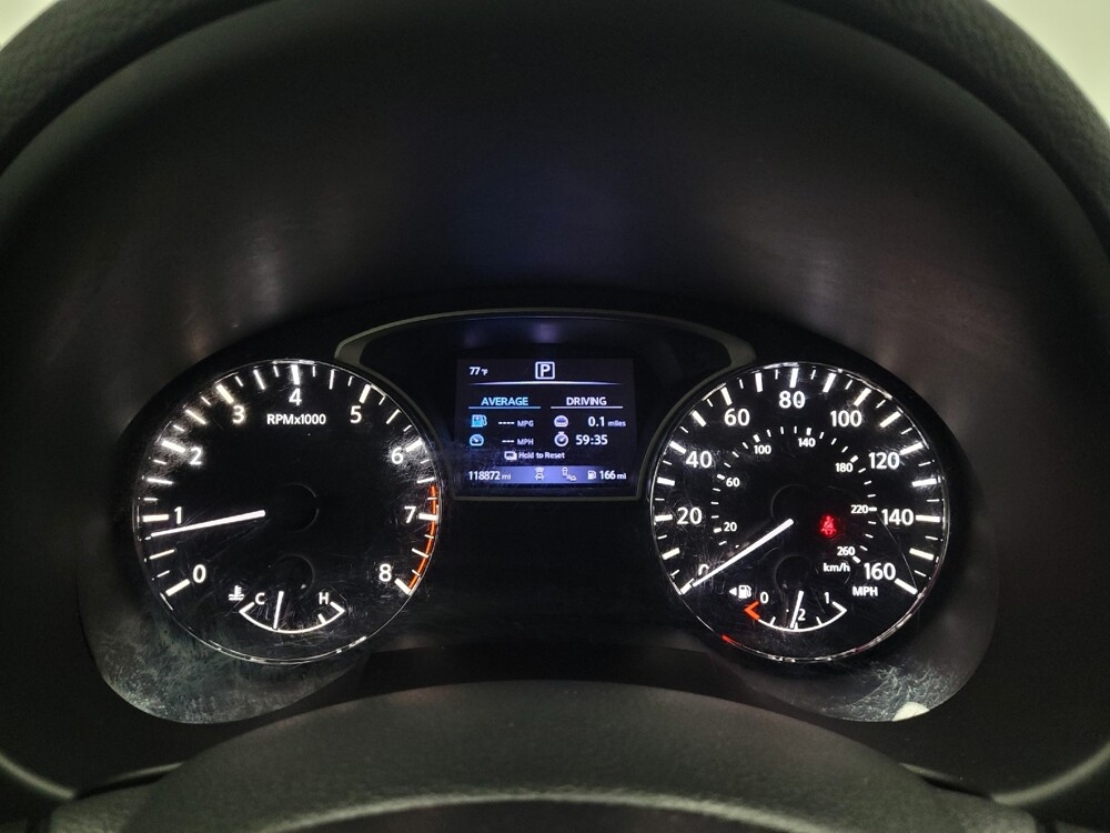 2017 Nissan Altima in Glendale, AZ 85301 - 18052218 23