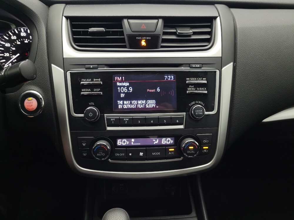 2017 Nissan Altima in Glendale, AZ 85301 - 18052218 25