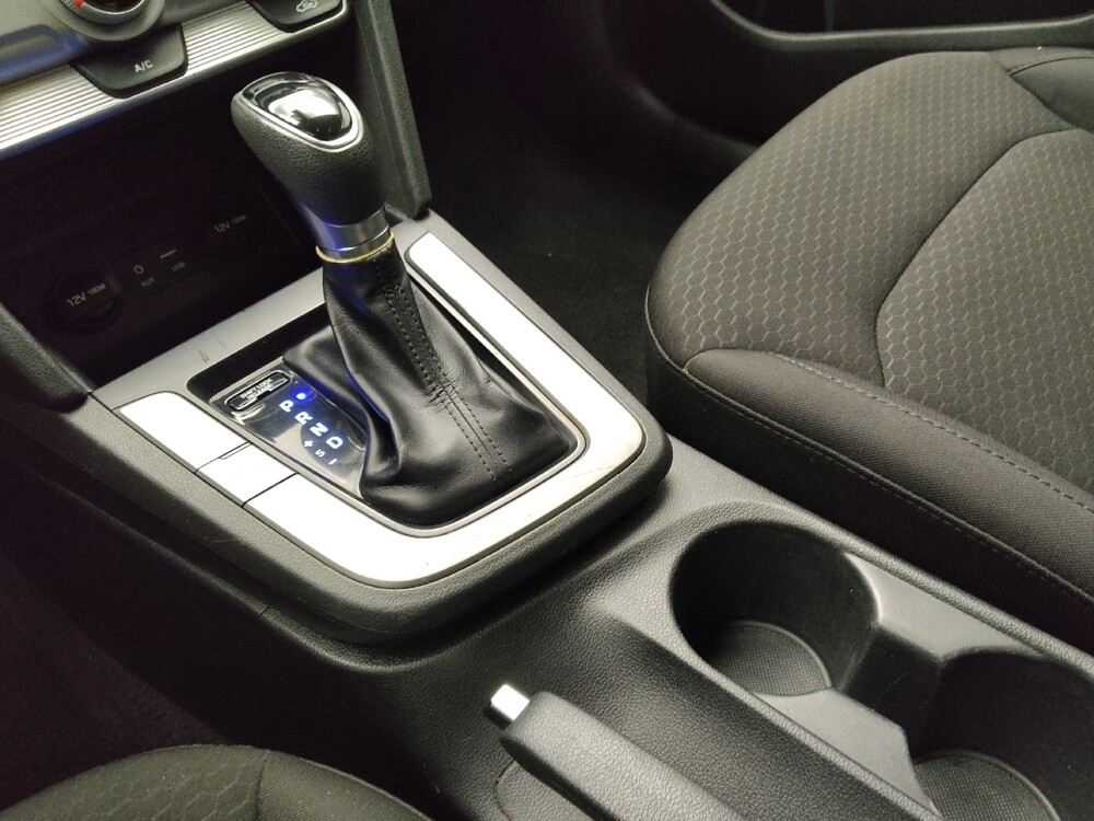 2019 Hyundai Elantra in Des Moines, IA 50310 - 18052368 26