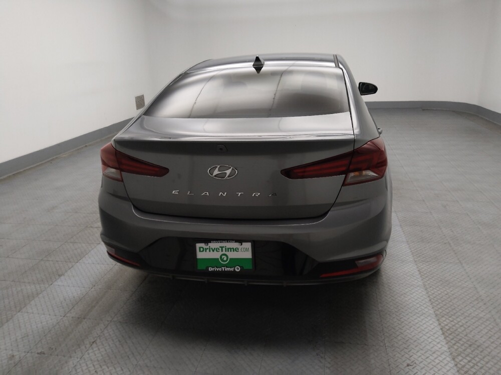 2019 Hyundai Elantra in Des Moines, IA 50310 - 18052368 7