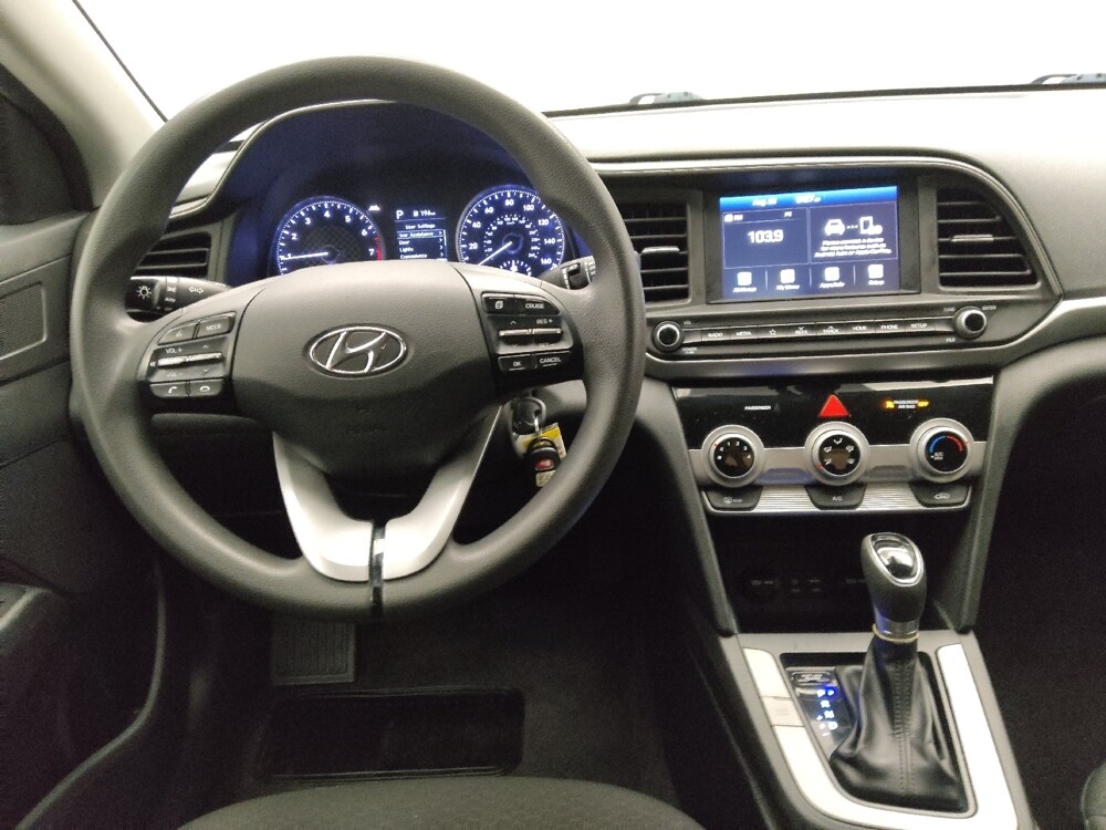 2019 Hyundai Elantra in Des Moines, IA 50310 - 18052368 22