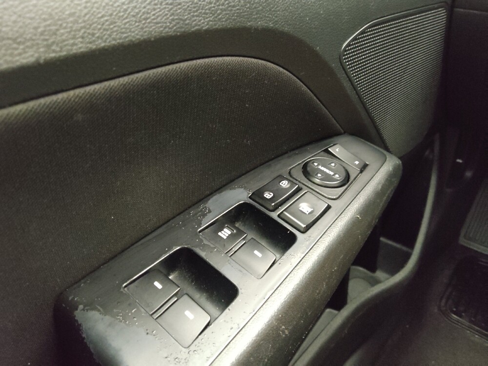 2019 Hyundai Elantra in Des Moines, IA 50310 - 18052368 27