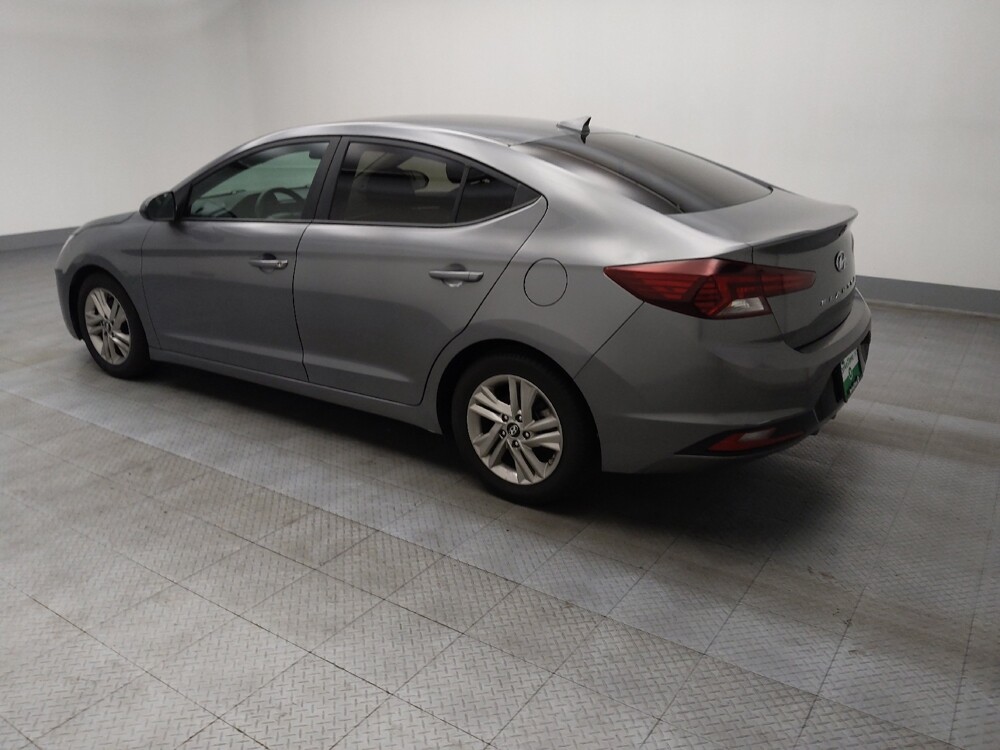 2019 Hyundai Elantra in Des Moines, IA 50310 - 18052368 3