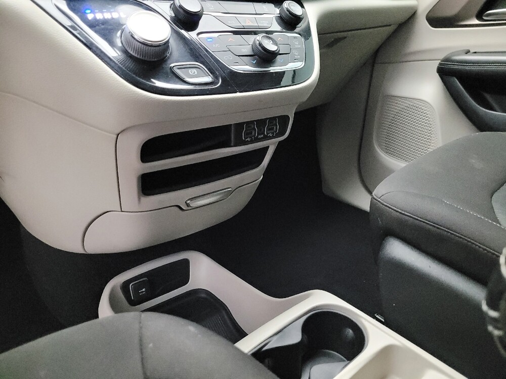 2021 Chrysler Voyager in Albuquerque, NM 87123 - 18052385 26