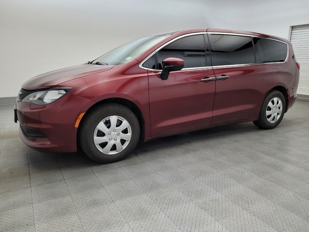 2021 Chrysler Voyager in Albuquerque, NM 87123 - 18052385 2