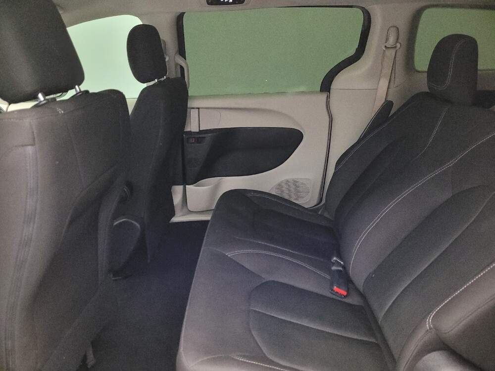 2021 Chrysler Voyager in Albuquerque, NM 87123 - 18052385 18