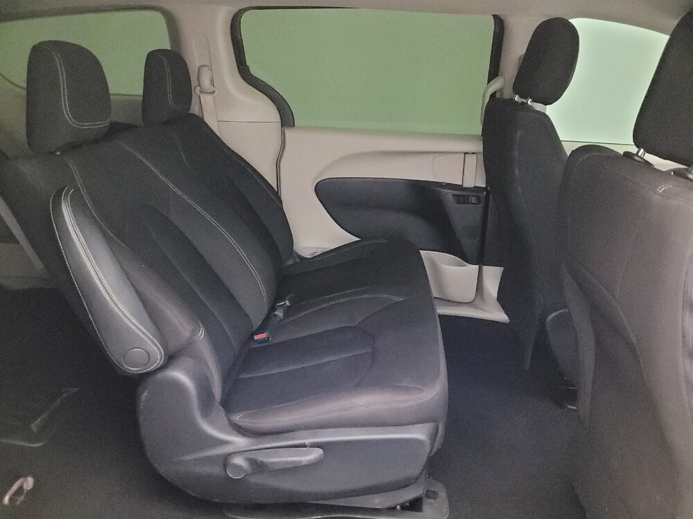 2021 Chrysler Voyager in Albuquerque, NM 87123 - 18052385 19