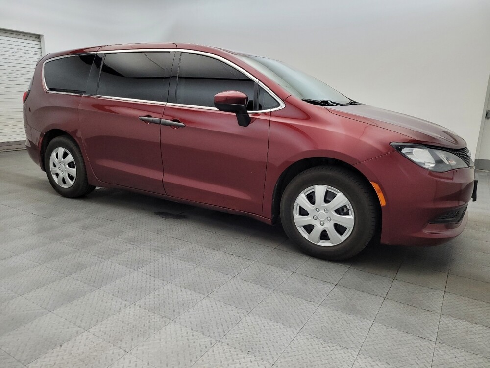 2021 Chrysler Voyager in Albuquerque, NM 87123 - 18052385 11