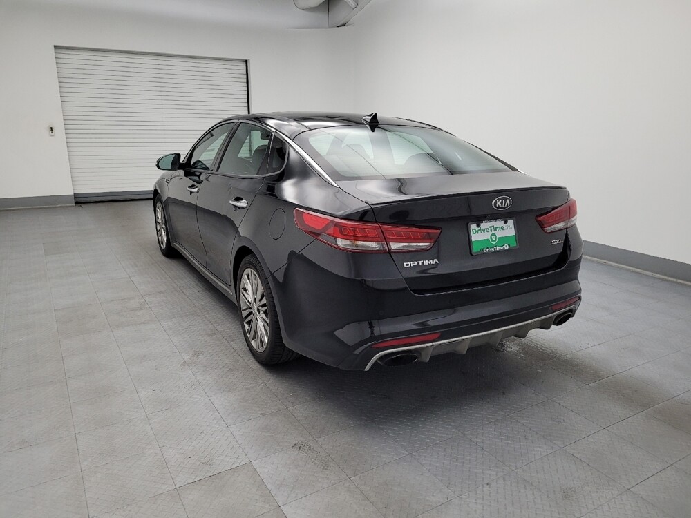 2018 Kia Optima in Columbus, OH 43228 - 18052544 5