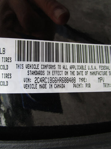 2017 Chrysler Pacifica in Tampa, FL 33604-6914 - 18052574 32