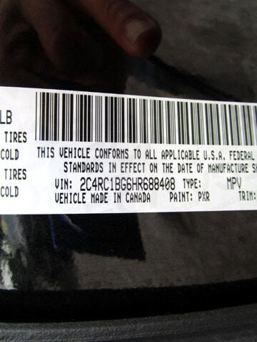 2017 Chrysler Pacifica in Tampa, FL 33604-6914 - 18052574 32