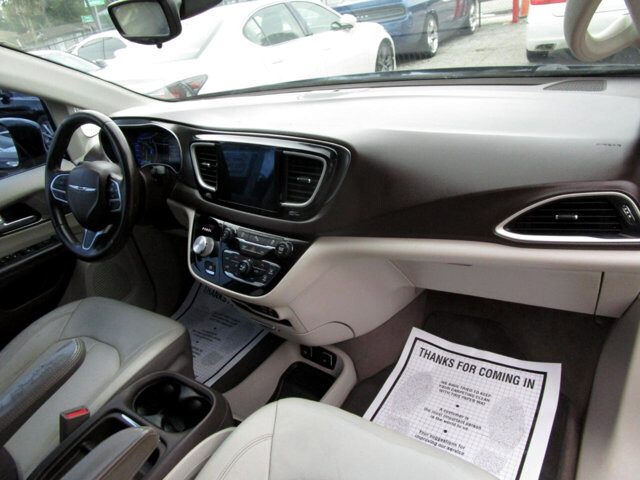 2017 Chrysler Pacifica in Tampa, FL 33604-6914 - 18052574 14
