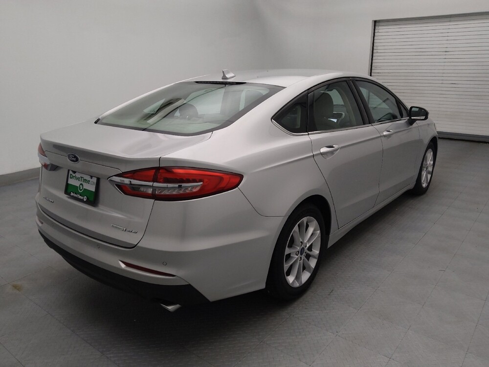 2019 Ford Fusion in Greensboro, NC 27407 - 18052602 9