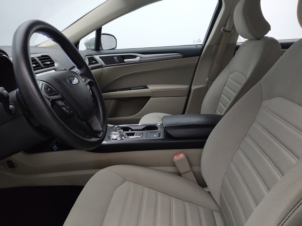 2019 Ford Fusion in Greensboro, NC 27407 - 18052602 17