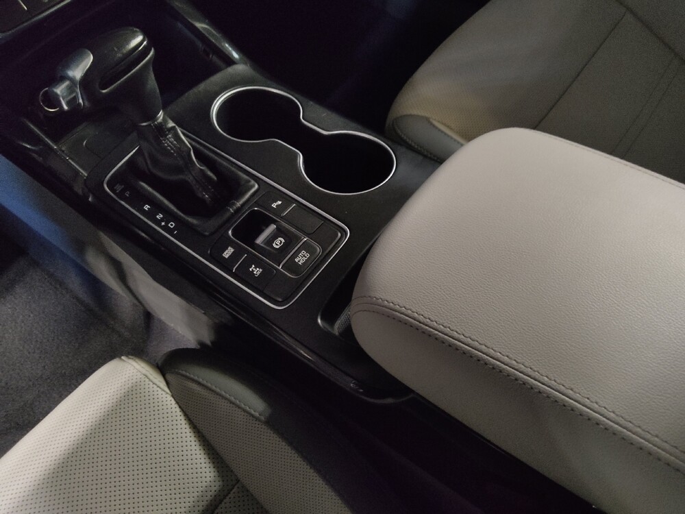 2019 Kia Sorento in Miami, FL 33157 - 18052719 26