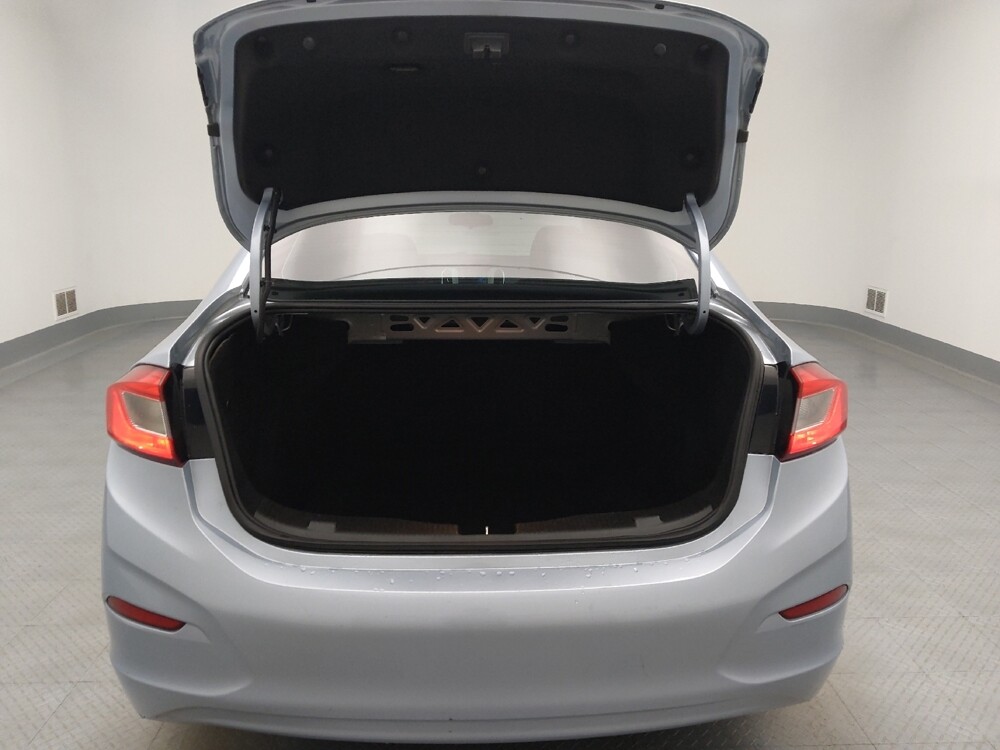 2018 Chevrolet Cruze in Lakewood, CO 80215 - 18052852 29