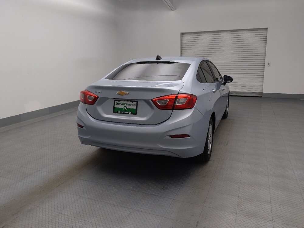 2018 Chevrolet Cruze in Lakewood, CO 80215 - 18052852 7