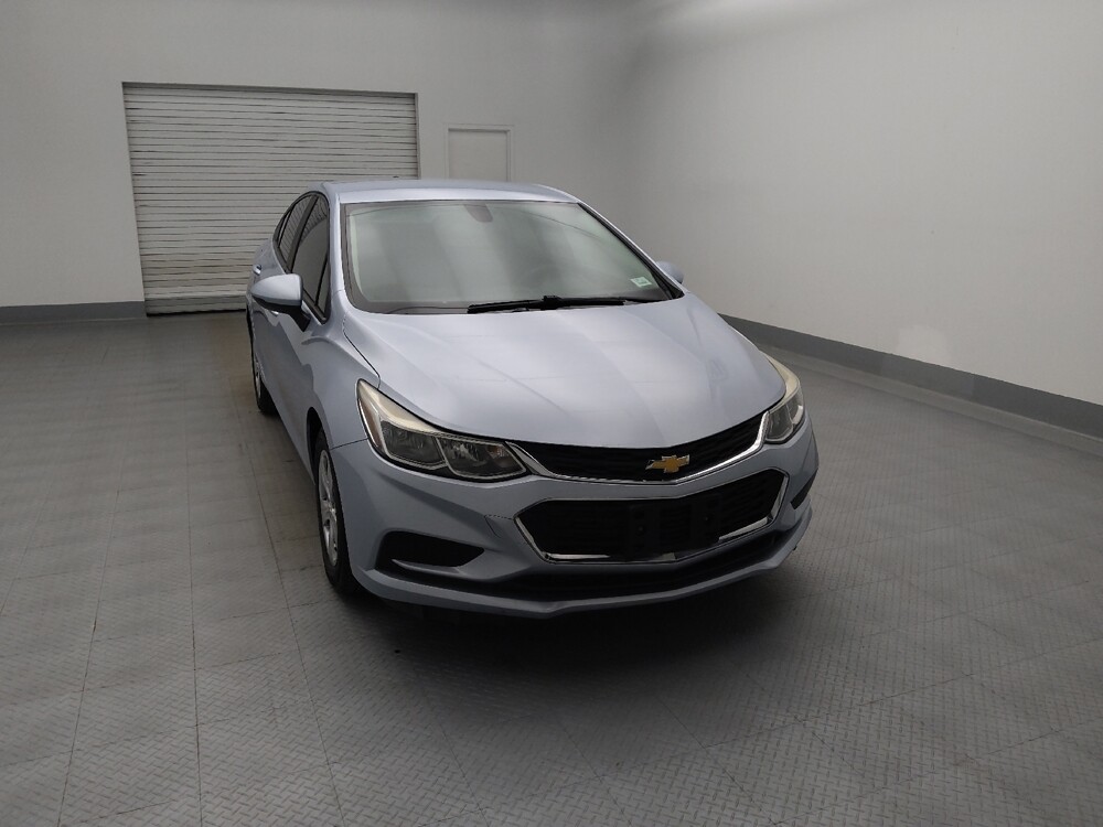 2018 Chevrolet Cruze in Lakewood, CO 80215 - 18052852 14