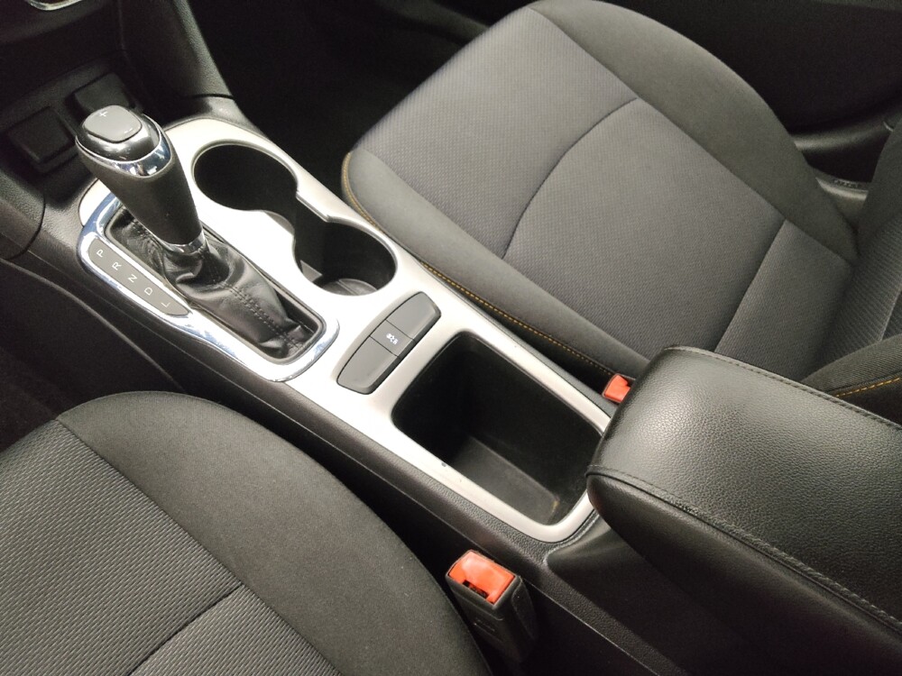 2018 Chevrolet Cruze in Lakewood, CO 80215 - 18052852 26