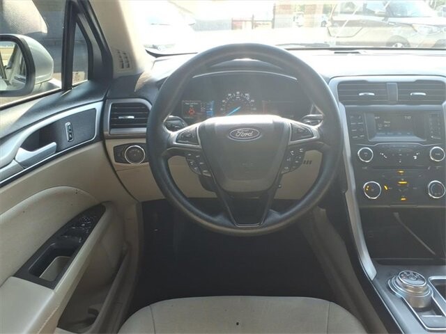 2018 Ford Fusion in Troy, IL 62294-1376 - 18052934 4