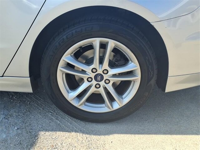 2018 Ford Fusion in Troy, IL 62294-1376 - 18052934 21