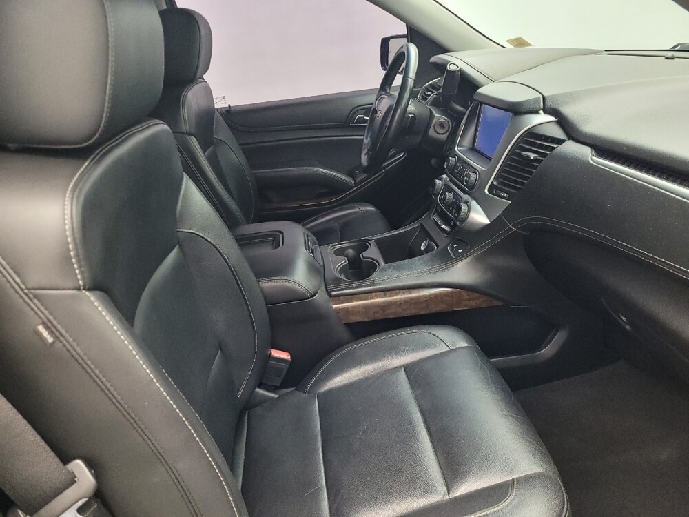 2019 Chevrolet Tahoe in Hialeah, FL 33014 - 18053088 21